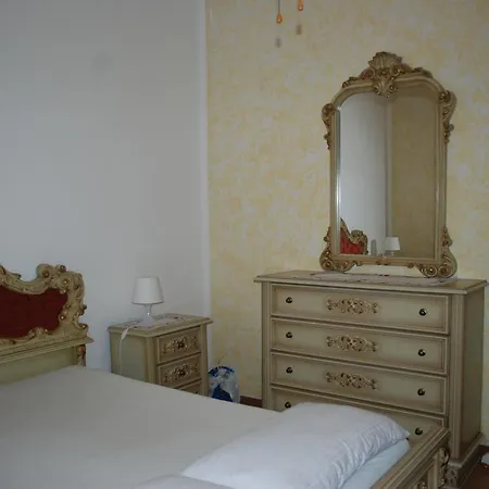 Casa A Schiera Centro Citta * ヴェローナ