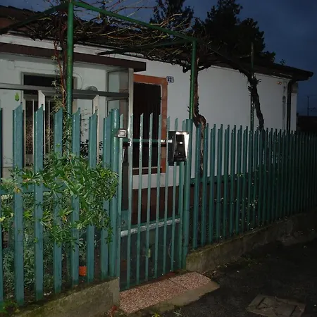 Casa A Schiera Centro Citta 펜션 베로나